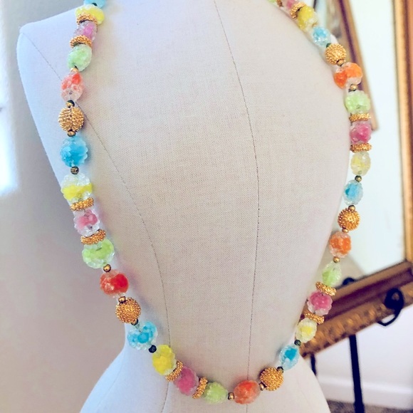 🔥 Vintage BOOK PIECE NAPIER Gum Drop Glass Necklace - Picture 4 of 17